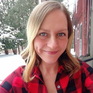 Meet your Posher, Stefanie